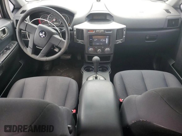 2005 Mitsubishi Endeavor LS with VIN 4A4MM21S65E073927, listed as a Copart auction lot 55087555 with 218,357 mi miles and Clean title. Bid and sale history available at DreamBid. Image 8.