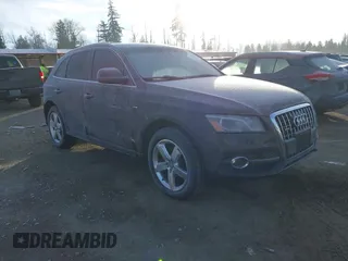 2011 Audi Q5 3.2L Premium Plus with VIN WA1DKAFP9BA031566, listed as a IAAI auction lot 41379022 with 148,942 mi miles. Bid and sale history available at carsss.com. Image 1.