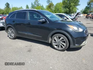 2017 Kia Niro Touring with VIN KNDCE3LC3H5044644, listed as a Copart auction lot 55473125 with 175,174 mi miles and Clean Title. Bid and sale history available at carsss.com. Image 4.