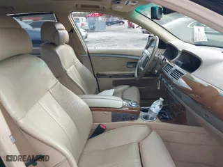 2008 BMW 7 Series 750Li with VIN WBAHN83588DT86713, listed as a IAAI auction lot 41513427 with 181174 miles. Bid and sale history available at carsss.com. Image 5.