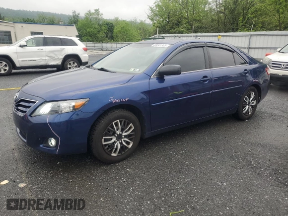 2010 Toyota Camry z VIN 4T1BF3EK0AU549366, wystawiony jako Copart lot #56641385 z przebiegiem 250 625 mil mil oraz Szkoda całkowita • Salvage title. Historia ofert i sprzedaży dostępna na DreamBid. Obrazek 1.