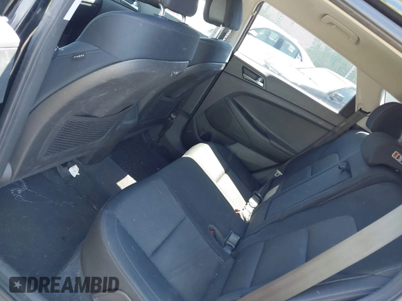 2016 Hyundai Tucson SE z VIN KM8J3CA47GU075162, wystawiony jako IAAI lot #42231685 z przebiegiem 177 038 mil mil oraz . Historia ofert i sprzedaży dostępna na DreamBid. Obrazek 8.