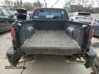 1997 GMC Sonoma SLS with VIN 1GTCS19X3V8528122, listed as a Copart auction lot 79993184 with 131,949 mi miles and Clean Title. Bid and sale history available at carsss.com. Image 6.