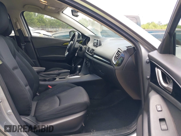 2014 Mazda 3 i Touring z VIN JM1BM1L70E1101262, wystawiony jako IAAI lot #42205168 z przebiegiem 152 069 mil mil oraz . Historia ofert i sprzedaży dostępna na DreamBid. Obrazek 5.