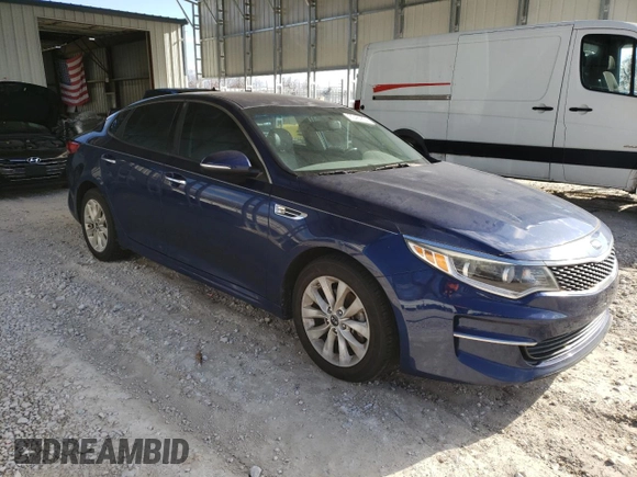 2016 Kia Optima EX with VIN 5XXGU4L30GG071711, listed as a Copart auction lot 83460834 with 83,584 mi miles and Salvage Title. Bid and sale history available at carsss.com. Image 4.