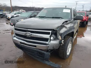 2009 Chevrolet Silverado 1500 LT with VIN 1GCEK29079Z253811, listed as a IAAI auction lot 41670484 with 0 mi miles. Bid and sale history available at carsss.com. Image 17.