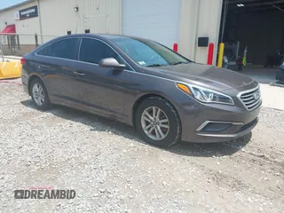 2016 Hyundai Sonata SE z VIN 5NPE24AF6GH276416, wystawiony jako IAAI lot #42483029 z przebiegiem 91 631 mil mil oraz . Historia ofert i sprzedaży dostępna na DreamBid. Obrazek 1.