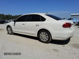 2014 Volkswagen Passat S z VIN 1VWAT7A3XEC092377, wystawiony jako Copart lot #50819465 z przebiegiem 133 119 mil mil oraz Czysty tytuł • Clean title. Historia ofert i sprzedaży dostępna na DreamBid. Obrazek 2.