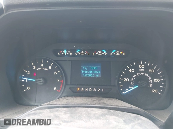 2016 Ford F-150 XL with VIN 1FTMF1C85GKE18267, listed as a IAAI auction lot 41921826 with 122,686 mi miles. Bid and sale history available at carsss.com. Image 7.