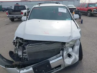 2011 Ford Escape Limited with VIN 1FMCU9EG3BKA75032, listed as a IAAI auction lot 41814428 with 177,984 mi miles and . Bid and sale history available at carsss.com. Image 12.