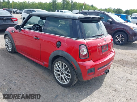 2012 MINI Hardtop S z VIN WMWSV3C53CTY29678, wystawiony jako IAAI lot #42367662 z przebiegiem 241 475 mil mil oraz . Historia ofert i sprzedaży dostępna na DreamBid. Obrazek 3.