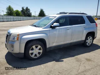 2015 GMC Terrain SLE z VIN 2GKALREK9F6149912, wystawiony jako Copart lot #55735685 z przebiegiem 170 725 mil mil oraz Czysty tytuł • Clean title. Historia ofert i sprzedaży dostępna na DreamBid. Obrazek 1.