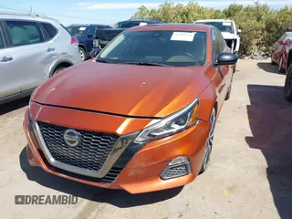2020 Nissan Altima SR z VIN 1N4BL4CV8LC138070, wystawiony jako IAAI lot #42109576 z przebiegiem Nie podano mil oraz . Historia ofert i sprzedaży dostępna na DreamBid. Obrazek 6.