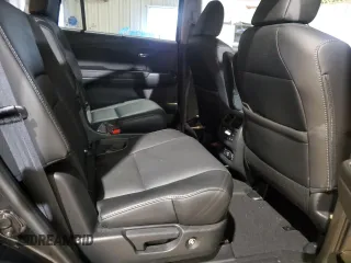 2021 Honda Pilot Touring 7-Passenger z VIN 5FNYF6H62MB079918, wystawiony jako Copart lot #53272865 z przebiegiem 29 581 mil mil oraz Szkoda całkowita • Salvage title. Historia ofert i sprzedaży dostępna na DreamBid. Obrazek 11.