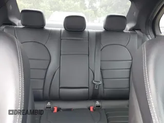 2019 Mercedes-Benz C 300 z VIN 55SWF8DB0KU307061, wystawiony jako IAAI lot #42143403 z przebiegiem Nie podano mil oraz . Historia ofert i sprzedaży dostępna na DreamBid. Obrazek 19.