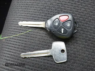 2009 Scion xB z VIN JTLKE50E291096437, wystawiony jako IAAI lot #42330359 z przebiegiem 226 699 mil mil oraz . Historia ofert i sprzedaży dostępna na DreamBid. Obrazek 11.