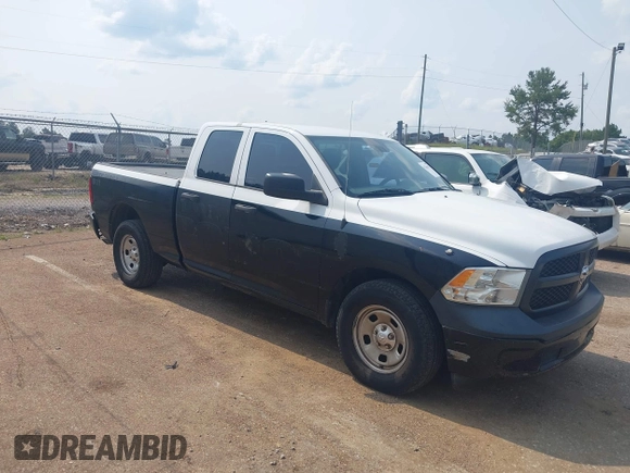 2015 Ram 1500 Express z VIN 1C6RR6FT4FS554650, wystawiony jako IAAI lot #42366158 z przebiegiem 216 857 mil mil oraz . Historia ofert i sprzedaży dostępna na DreamBid. Obrazek 1.