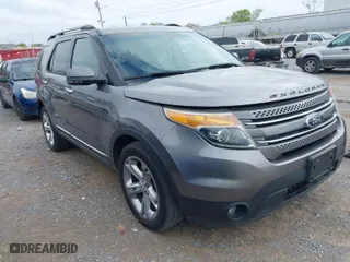 2013 Ford Explorer Limited with VIN 1FM5K8F88DGB90702, listed as a IAAI auction lot 41912760 with 215,002 mi miles. Bid and sale history available at carsss.com. Image 1.