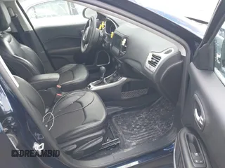 2021 Jeep Compass Altitude z VIN 3C4NJDBB0MT507515, wystawiony jako IAAI lot #41734030 z przebiegiem 47 042 mil mil oraz . Historia ofert i sprzedaży dostępna na DreamBid. Obrazek 5.