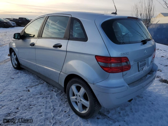2006 Mercedes-Benz B-Class with VIN WDDFH33X86J040882, listed as a Copart auction lot 87832075 with 110,696 mi miles and Salvage Title. Bid and sale history available at carsss.com. Image 3.