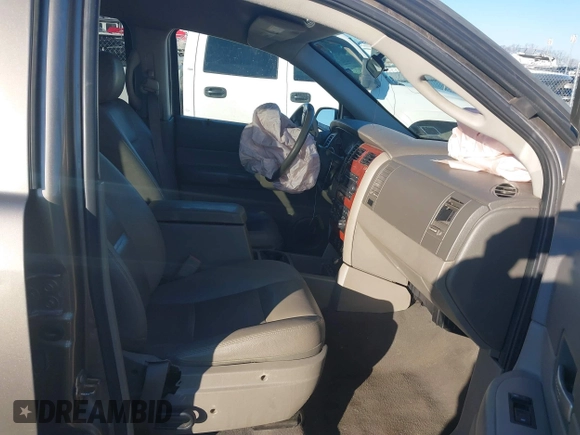 2006 Dodge Durango SLT with VIN 1D4HD48276F179537, listed as a IAAI auction lot 41213478 with 163,990 mi miles. Bid and sale history available at carsss.com. Image 5.
