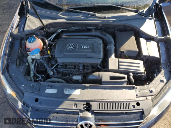 2014 Volkswagen Passat Wolfsburg Edition z VIN 1VWAT7A35EC030742, wystawiony jako Copart lot #46586205 z przebiegiem 185 690 mil mil oraz Szkoda całkowita • Salvage title. Historia ofert i sprzedaży dostępna na DreamBid. Obrazek 11.