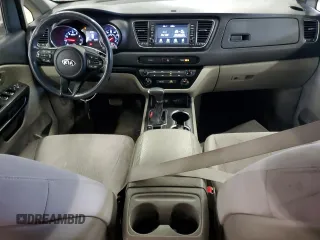 2019 Kia Sedona L with VIN KNDMA5C13K6535498, listed as a Copart auction lot 47900475 with 190,396 mi miles and Clean Title. Bid and sale history available at carsss.com. Image 8.