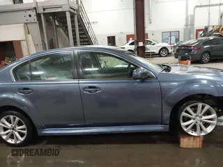 2014 Subaru Legacy Limited z VIN 4S3BMBL64E3036739, wystawiony jako IAAI lot #41409131 z przebiegiem 106 043 mil mil oraz . Historia ofert i sprzedaży dostępna na DreamBid. Obrazek 14.