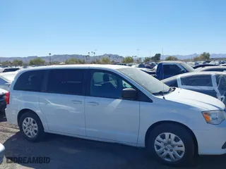 2018 Dodge Grand Caravan SE with VIN 2C4RDGBG6JR363926, listed as a IAAI auction lot 41539328 with 30,217 mi miles. Bid and sale history available at carsss.com. Image 13.