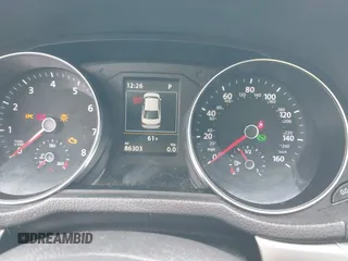 2019 Volkswagen Passat Wolfsburg Edition z VIN 1VWLA7A30KC010294, wystawiony jako IAAI lot #42159974 z przebiegiem 86 303 mil mil oraz . Historia ofert i sprzedaży dostępna na DreamBid. Obrazek 7.