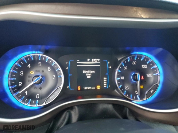 2018 Chrysler Pacifica Touring with VIN 2C4RC1DG4JR252255, listed as a Copart auction lot 51083805 with 119563 miles and Clean Title. Bid and sale history available at carsss.com. Image 9.