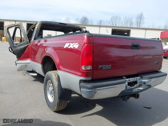 2002 Ford Super Duty F-350 SRW XL with VIN 1FTSX31F92EC56426, listed as a IAAI auction lot 41711103 with 1 mi miles. Bid and sale history available at carsss.com. Image 3.