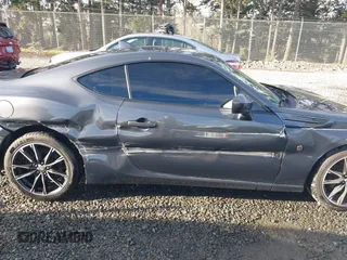 2020 Toyota 86 with VIN JF1ZNAA12L8752820, listed as a IAAI auction lot 41406321 with 39,847 mi miles. Bid and sale history available at carsss.com. Image 13.