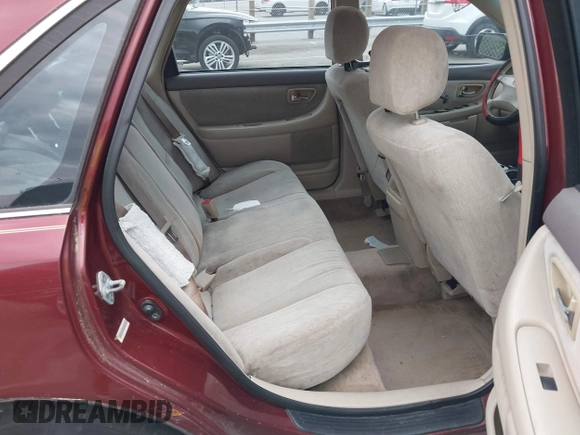 2000 Toyota Avalon XL with VIN 4T1BF28B3YU095209, listed as a IAAI auction lot 42008138 with 276,894 mi miles and . Bid and sale history available at DreamBid. Image 8.