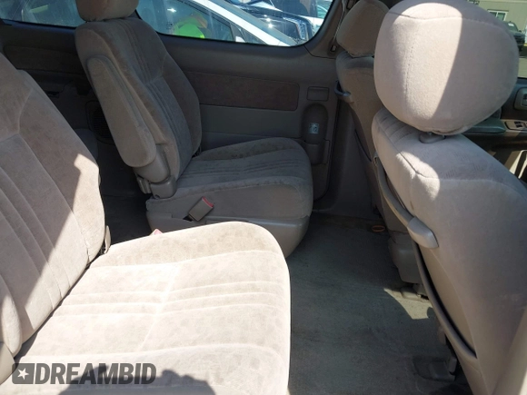 2001 Toyota Sienna LE z VIN 4T3ZF13C81U368893, wystawiony jako IAAI lot #42066467 z przebiegiem 137 727 mil mil oraz . Historia ofert i sprzedaży dostępna na DreamBid. Obrazek 8.