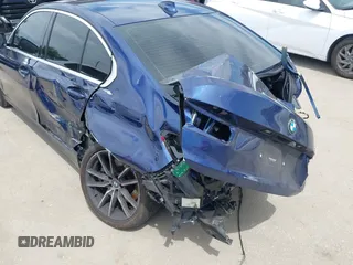 2020 BMW 3 Series 330i z VIN 3MW5R1J07L8B25522, wystawiony jako IAAI lot #41979589 z przebiegiem Nie podano mil oraz . Historia ofert i sprzedaży dostępna na DreamBid. Obrazek 6.