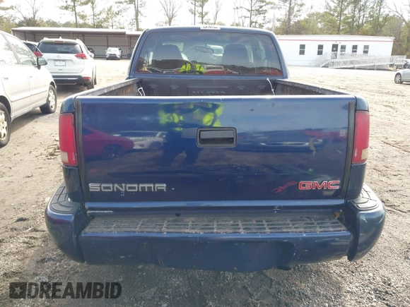 2002 GMC Sonoma SL Fleet with VIN 1GTCS19W528124872, listed as a IAAI auction lot 41452249 with 1 mi miles. Bid and sale history available at carsss.com. Image 17.