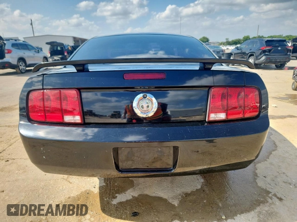 2006 Ford Mustang Standard with VIN 1ZVFT80NX65256683, listed as a Copart auction lot 58596755 with 276,268 mi miles and Salvage title. Bid and sale history available at DreamBid. Image 6.