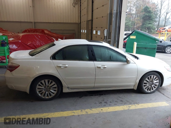 2011 Acura RL Technology with VIN JH4KB2F66BC000465, listed as a IAAI auction lot 41312767 with 129,418 mi miles and . Bid and sale history available at DreamBid. Image 13.