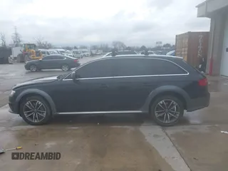 2013 Audi allroad Premium Plus with VIN WA1UFAFL0DA091224, listed as a IAAI auction lot 41679816 with 105,601 mi miles. Bid and sale history available at carsss.com. Image 14.