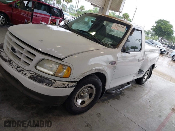 2002 Ford F-150 XL с VIN 1FTRF07232KA47835, выставлен на аукционе IAAI как лот 42718285 с пробегом 226 403 миль миль и . История ставок и продаж доступна на DreamBid. Изображение 6.