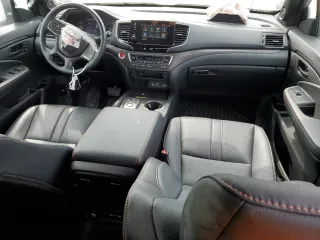 2024 Honda Passport TrailSport z VIN 5FNYF8H65RB001572, wystawiony jako Copart lot #54757945 z przebiegiem 18 872 mil mil oraz Szkoda całkowita • Salvage title. Historia ofert i sprzedaży dostępna na DreamBid. Obrazek 8.