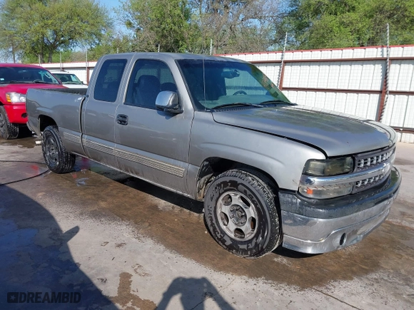 2000 Chevrolet Silverado 1500 LS with VIN 2GCEC19T8Y1276958, listed as a IAAI auction lot 41748779 with 1 mi miles. Bid and sale history available at carsss.com. Image 1.