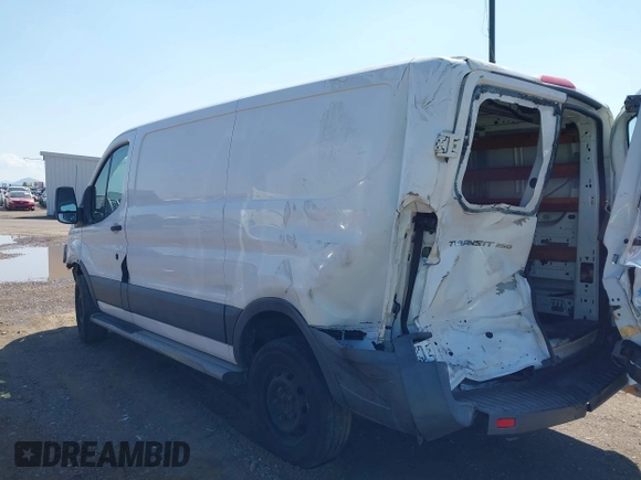 2018 Ford Transit z VIN 1FTYR1ZM2JKA64616, wystawiony jako IAAI lot #42416596 z przebiegiem Nie podano mil oraz . Historia ofert i sprzedaży dostępna na DreamBid. Obrazek 3.