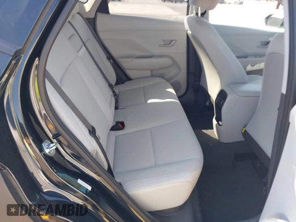 2024 Hyundai Kona SEL z VIN KM8HCCAB6RU059406, wystawiony jako IAAI lot #41969790 z przebiegiem 13 353 mil mil oraz . Historia ofert i sprzedaży dostępna na DreamBid. Obrazek 8.
