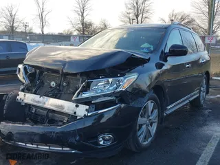 2015 Nissan Pathfinder Platinum with VIN 5N1AR2MM6FC666236, listed as a IAAI auction lot 41364384 with 117,730 mi miles. Bid and sale history available at carsss.com. Image 2.