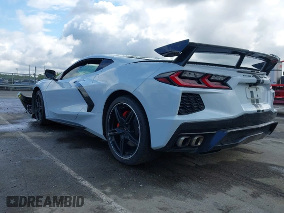 2020 Chevrolet Corvette 2LT z VIN 1G1Y72D49L5100105, wystawiony jako IAAI lot #42009521 z przebiegiem 44 248 mil mil oraz . Historia ofert i sprzedaży dostępna na DreamBid. Obrazek 3.
