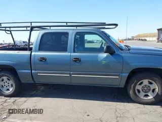 2006 Chevrolet Silverado 1500 LT1 with VIN 2GCEK13T861148180, listed as a IAAI auction lot 42201901 with 461,872 mi miles and . Bid and sale history available at DreamBid. Image 13.