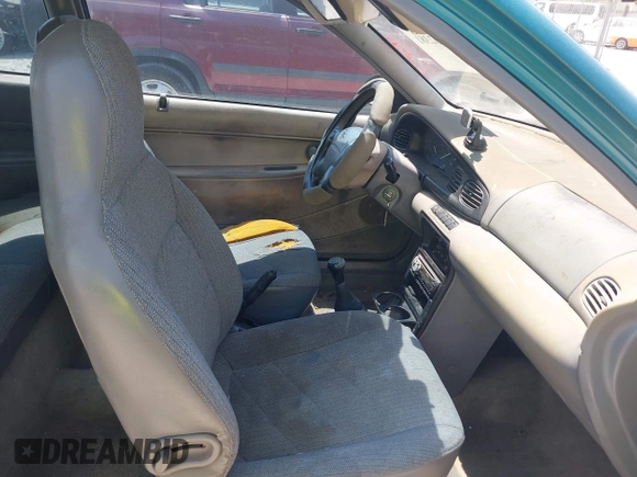 1995 Ford Aspire with VIN KNJLT05H3S6102568, listed as a IAAI auction lot 42062381 with 178,561 mi miles and . Bid and sale history available at DreamBid. Image 5.