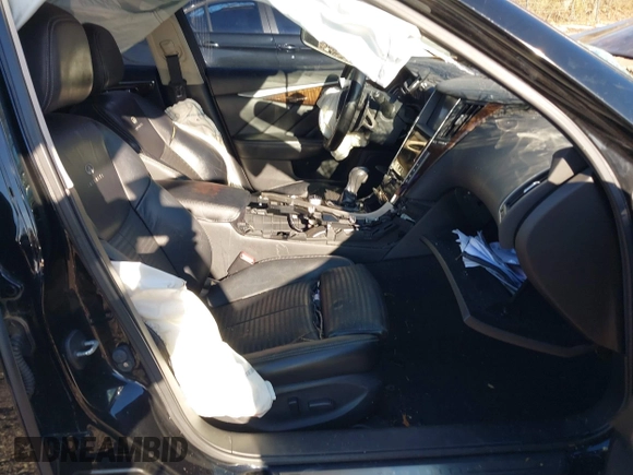 2014 Infiniti Q50 with VIN JN1BV7APXEM692303, listed as a IAAI auction lot 41325631 with 115,803 mi miles. Bid and sale history available at carsss.com. Image 5.